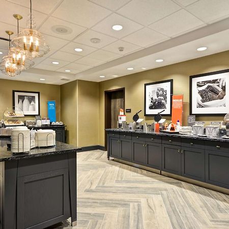 Hampton Inn & Suites Detroit/Warren Esterno foto