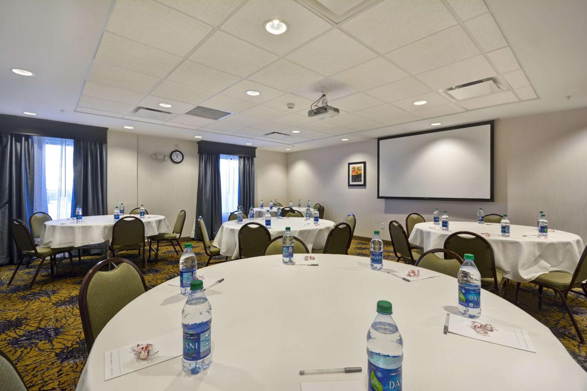 Hampton Inn & Suites Detroit/Warren Esterno foto