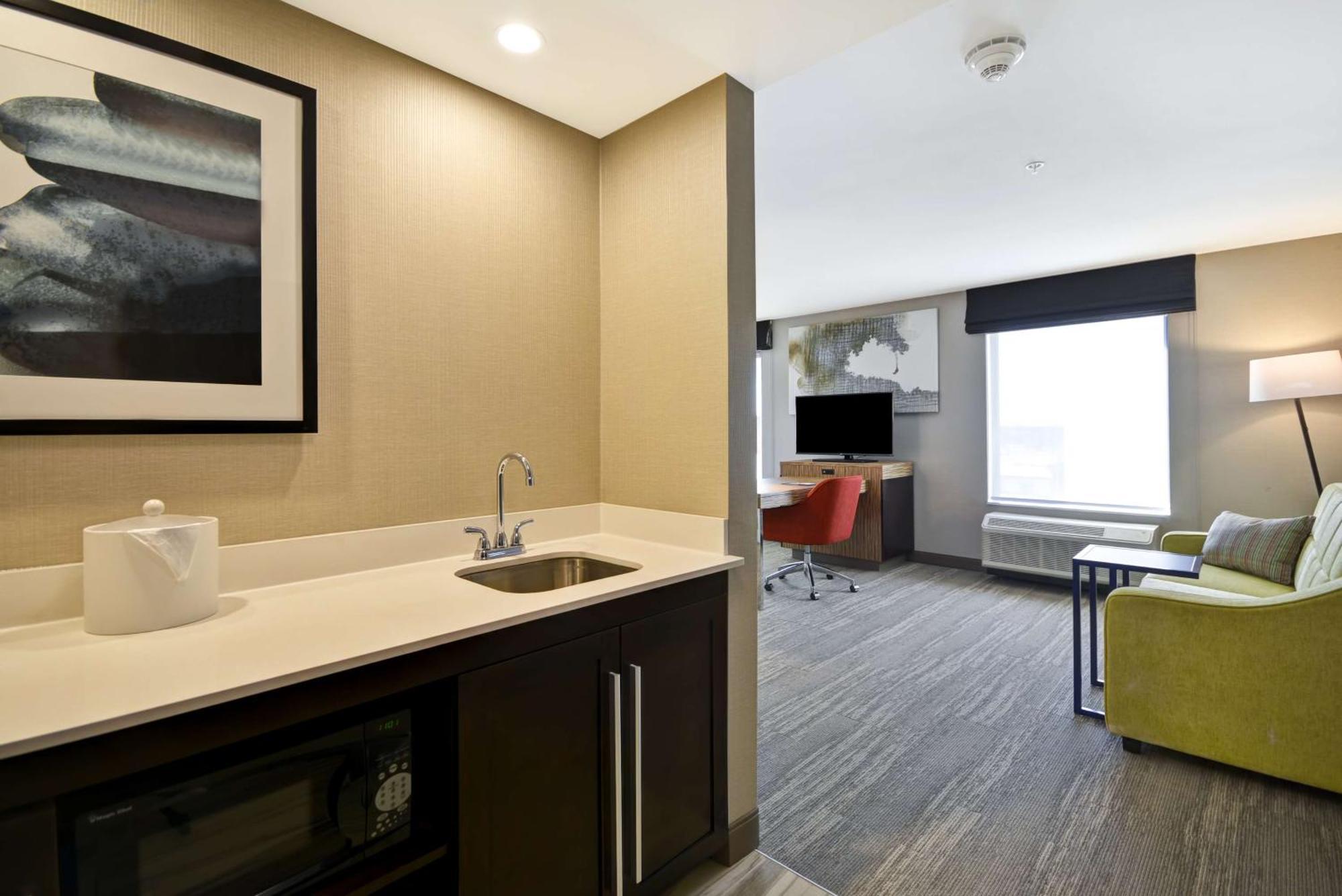 Hampton Inn & Suites Detroit/Warren Esterno foto