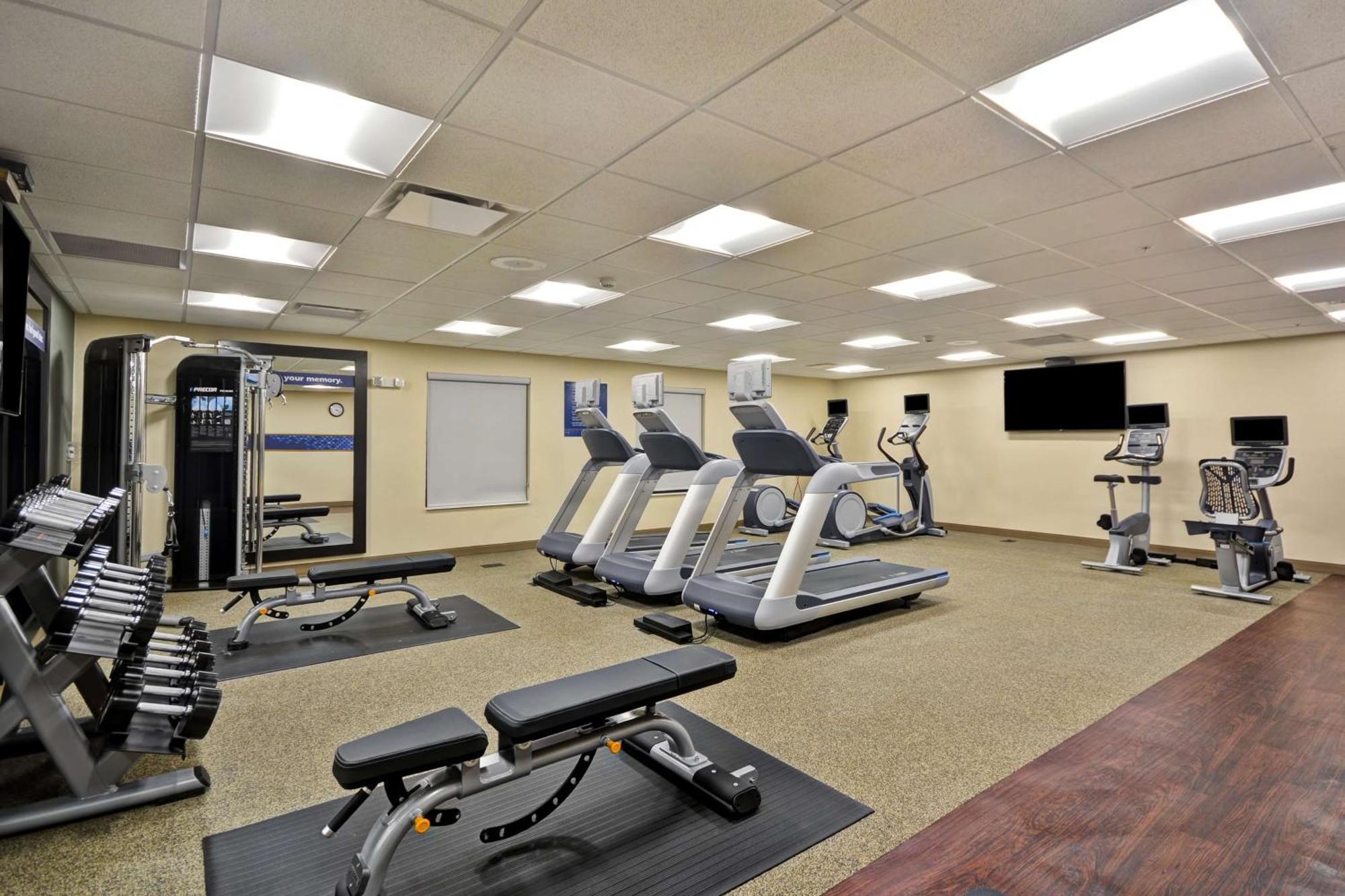 Hampton Inn & Suites Detroit/Warren Esterno foto